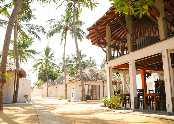 The Blue Lagoon Resort Kalpitiya